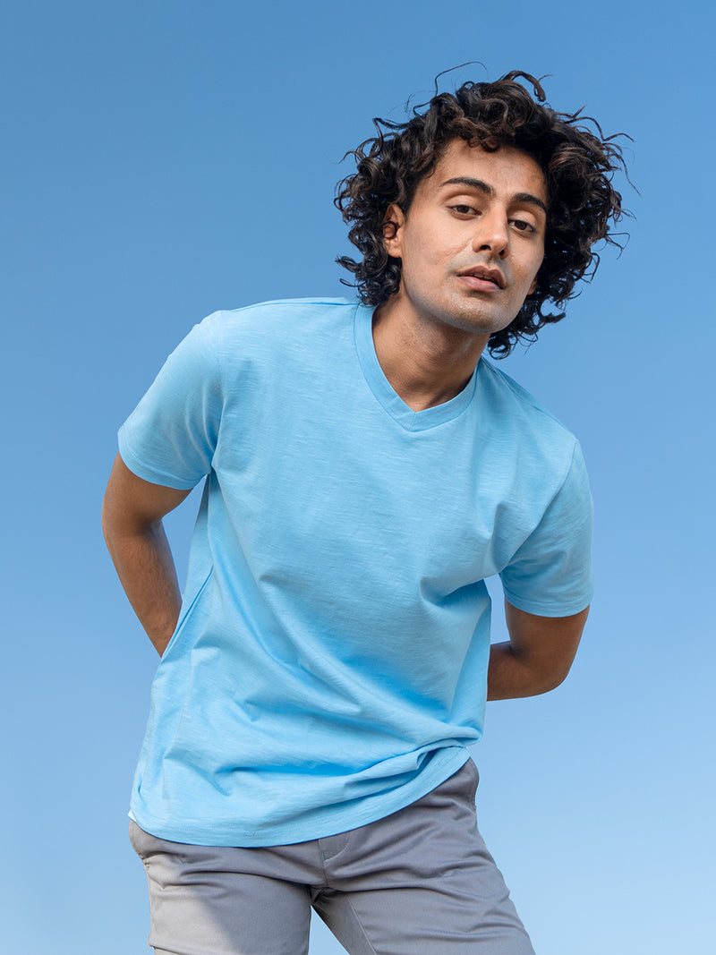 Slub V-neck T-shirt in Airy Blue