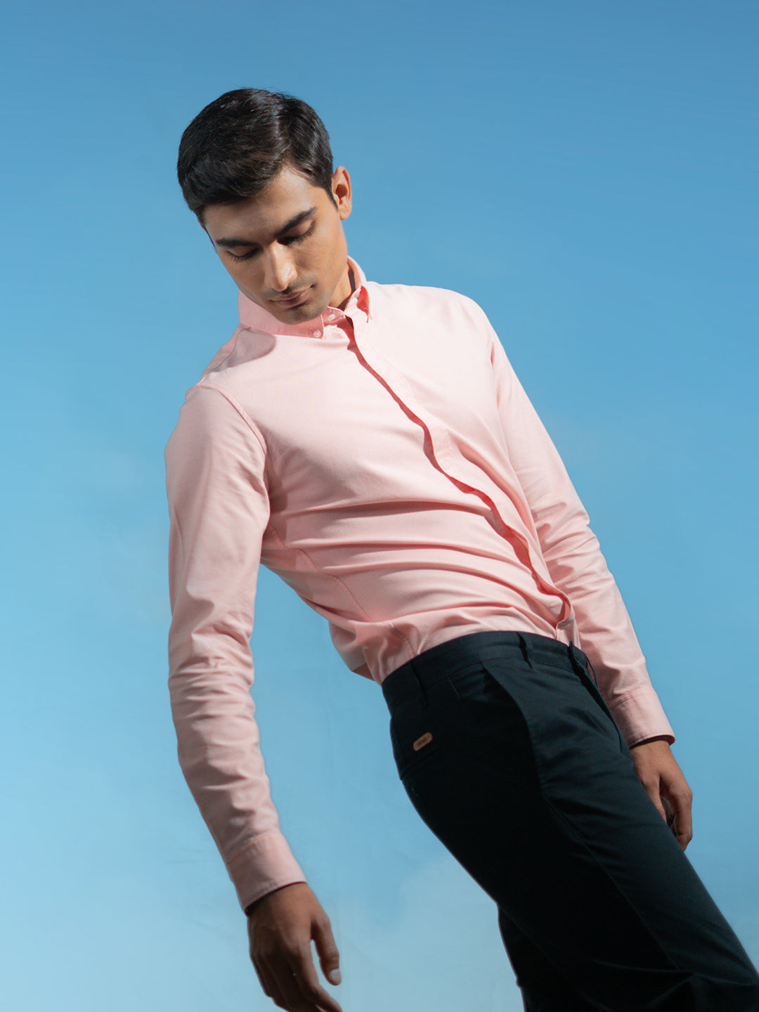 2 Way Stretch Oxford Shirt in Salmon Pink- Slim Fit