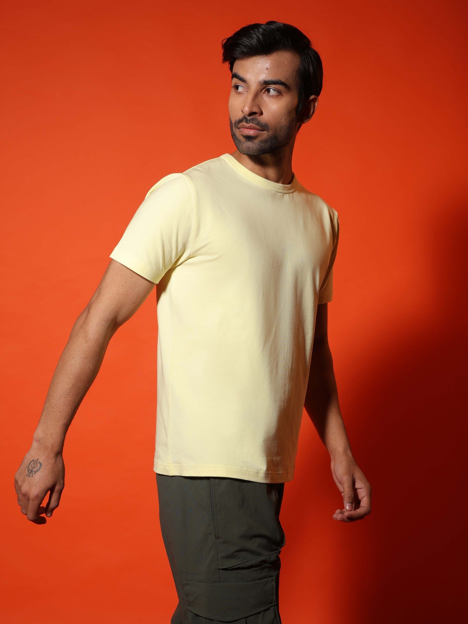 4-Way Stretch T-Shirt in Lemon Yellow