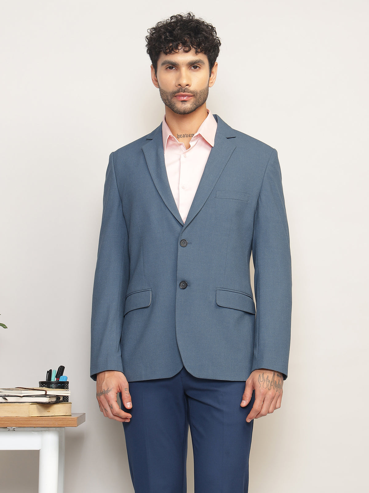 Men Steel Blue Slim Fit Single-Breasted Stretchable Blazer For All Seasons