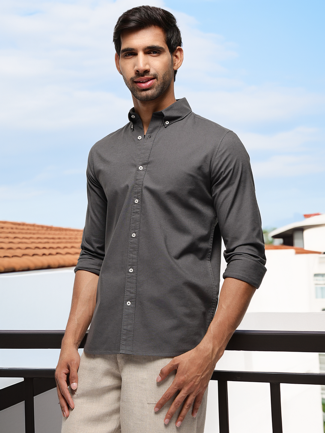 2 Way Stretch Oxford Shirt in Graphite-Slim Fit