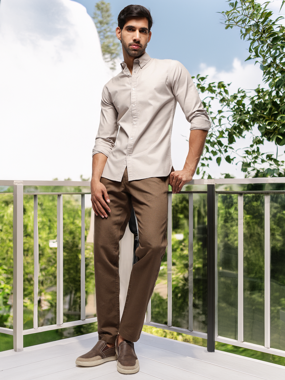 2 Way Stretch Oxford Shirt in Sand Stone -Slim Fit