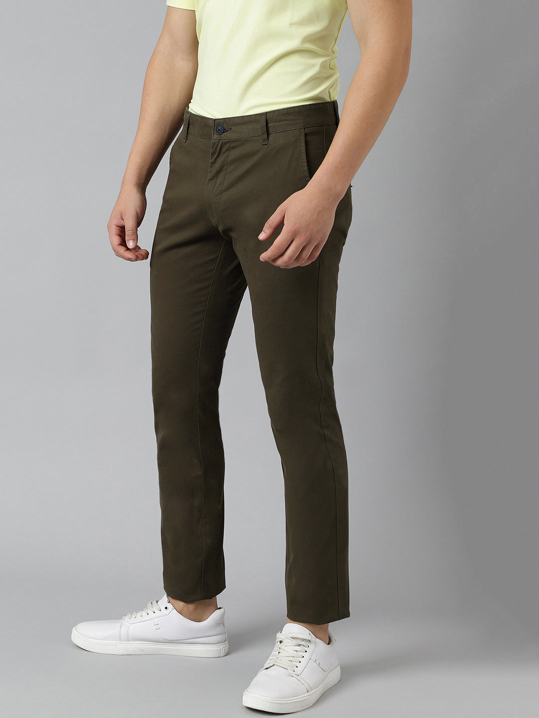 2 Way Stretch Chinos in Olive- Slim Fit