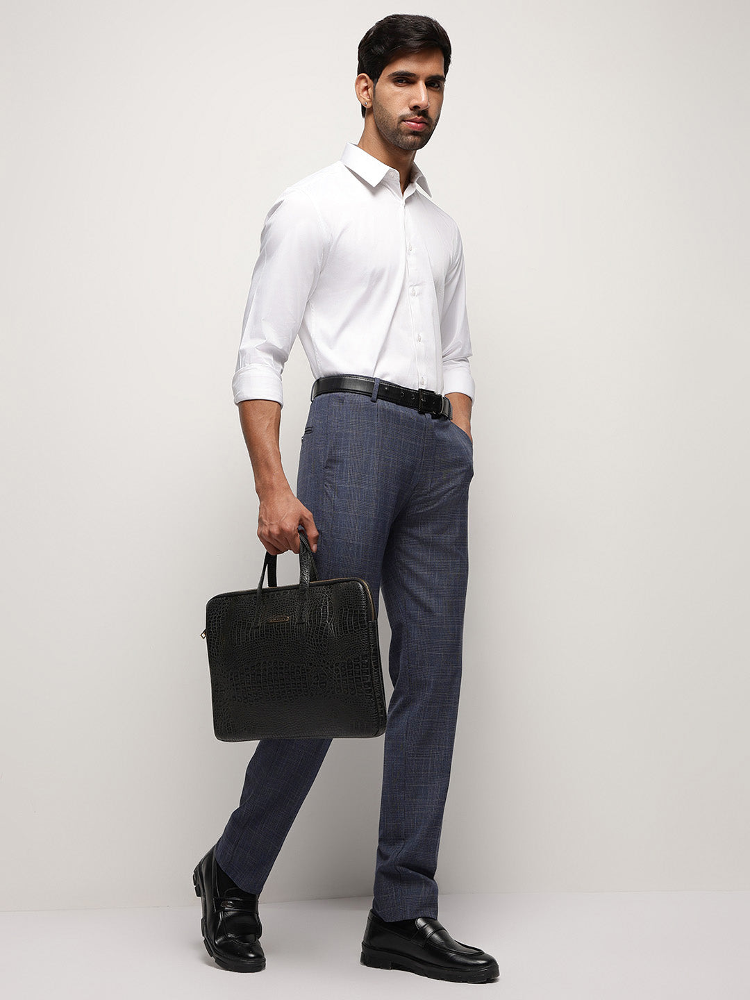 Luxestretch™ White Shirt & Movelite™ Slategrey Trousers