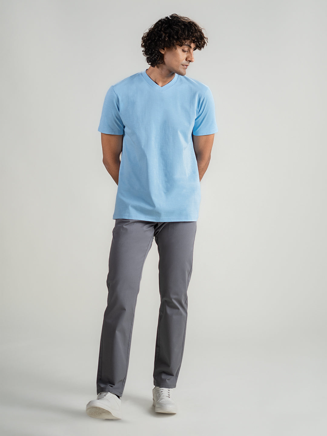 Slub V-neck T-shirt in Airy Blue