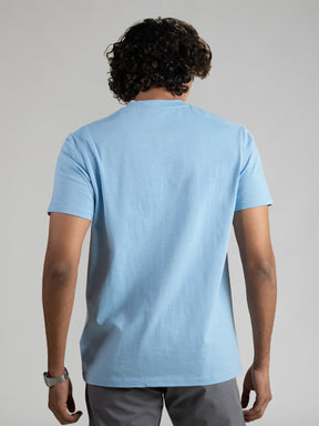 Slub V-neck T-shirt in Airy Blue