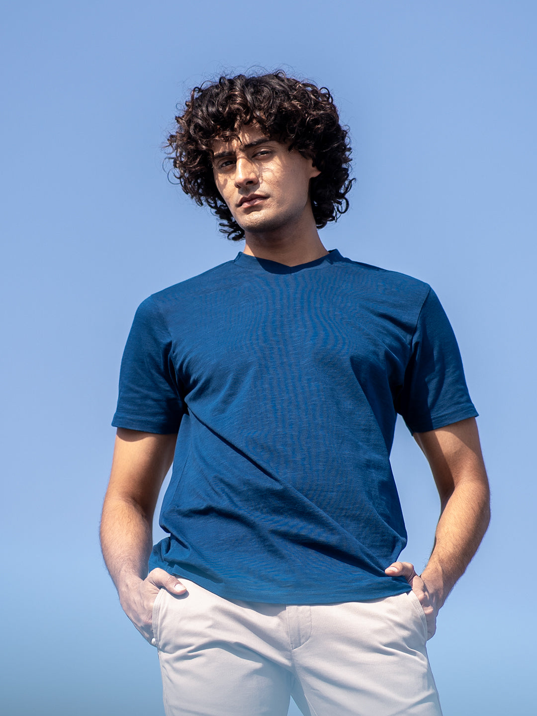 Slub V-neck T-shirt in Denim Blue