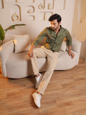 2 Way Stretch Oxford Shirt in Olive - Comfort Fit