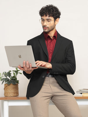 Men Black Slim Fit Single-Breasted Stretchable Blazer For All Seasons