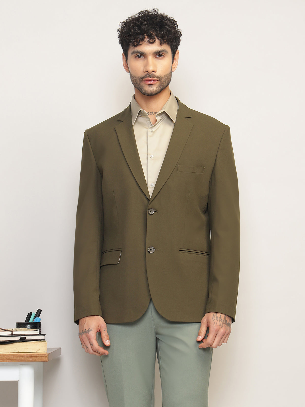 Men Jade Olive Slim Fit Single-Breasted Stretchable Blazer For All Seasons