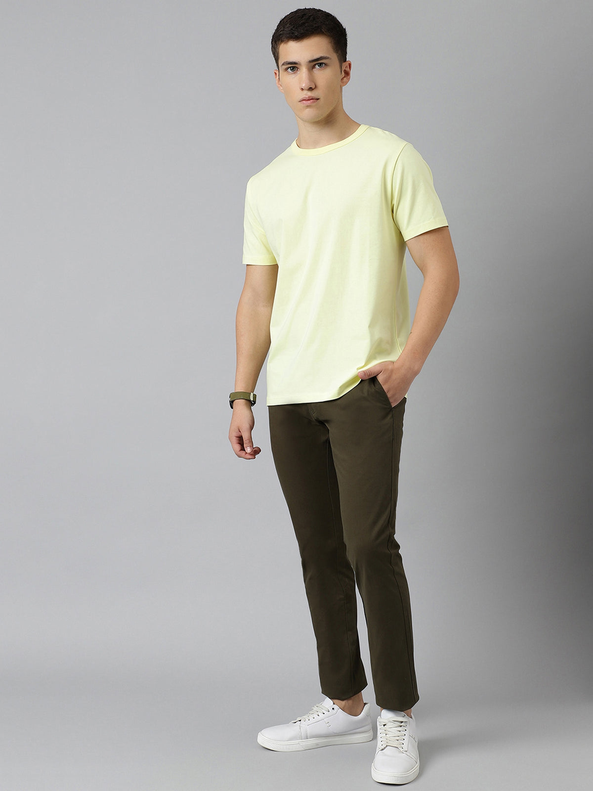 2 Way Stretch Chinos in Olive- Slim Fit