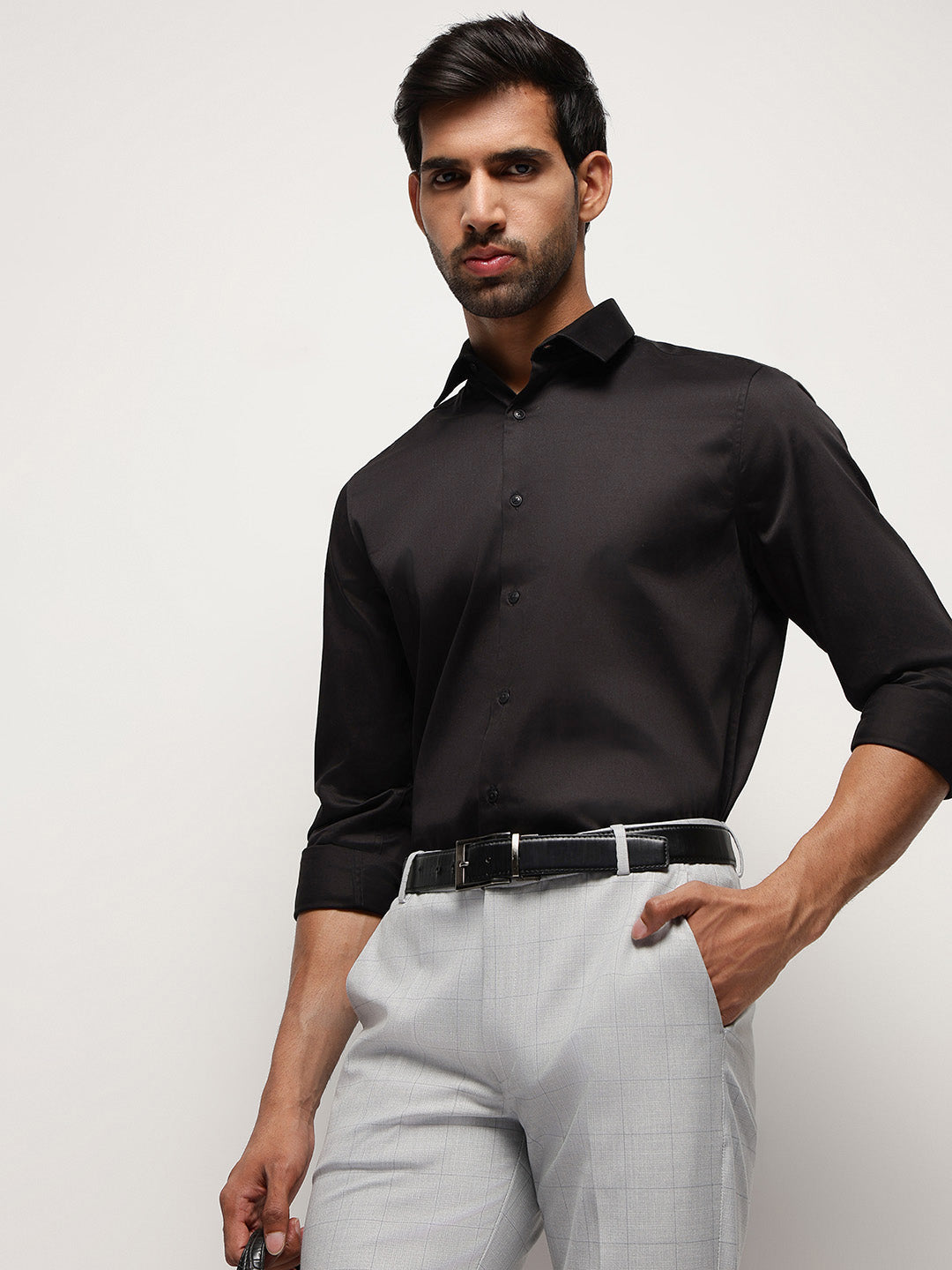 Luxestretch™ Black Shirt & Movelite™ Silvergrey Trousers