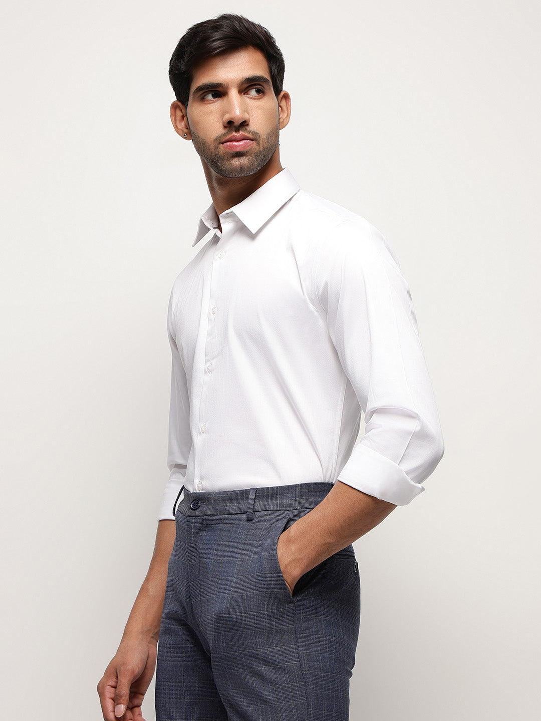 Luxestretch™ White Shirt & Movelite™ Slategrey Trousers