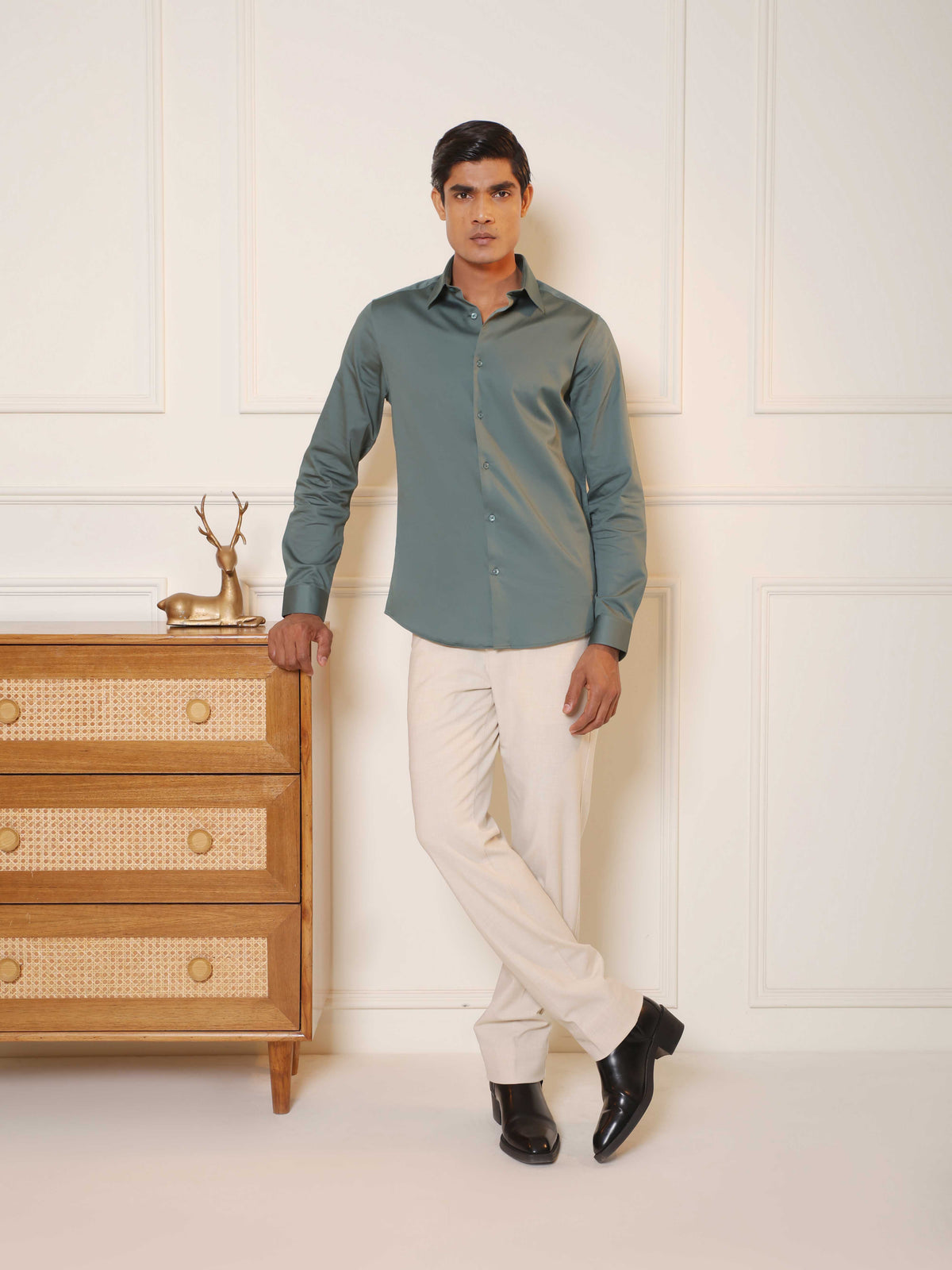 Luxestretch™ Huntergreen Shirt & Movelite™ Ivorysand Trousers