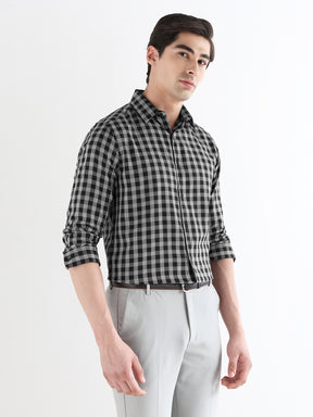 Men Slim Fit Pure Cotton Checked Formal Shirt