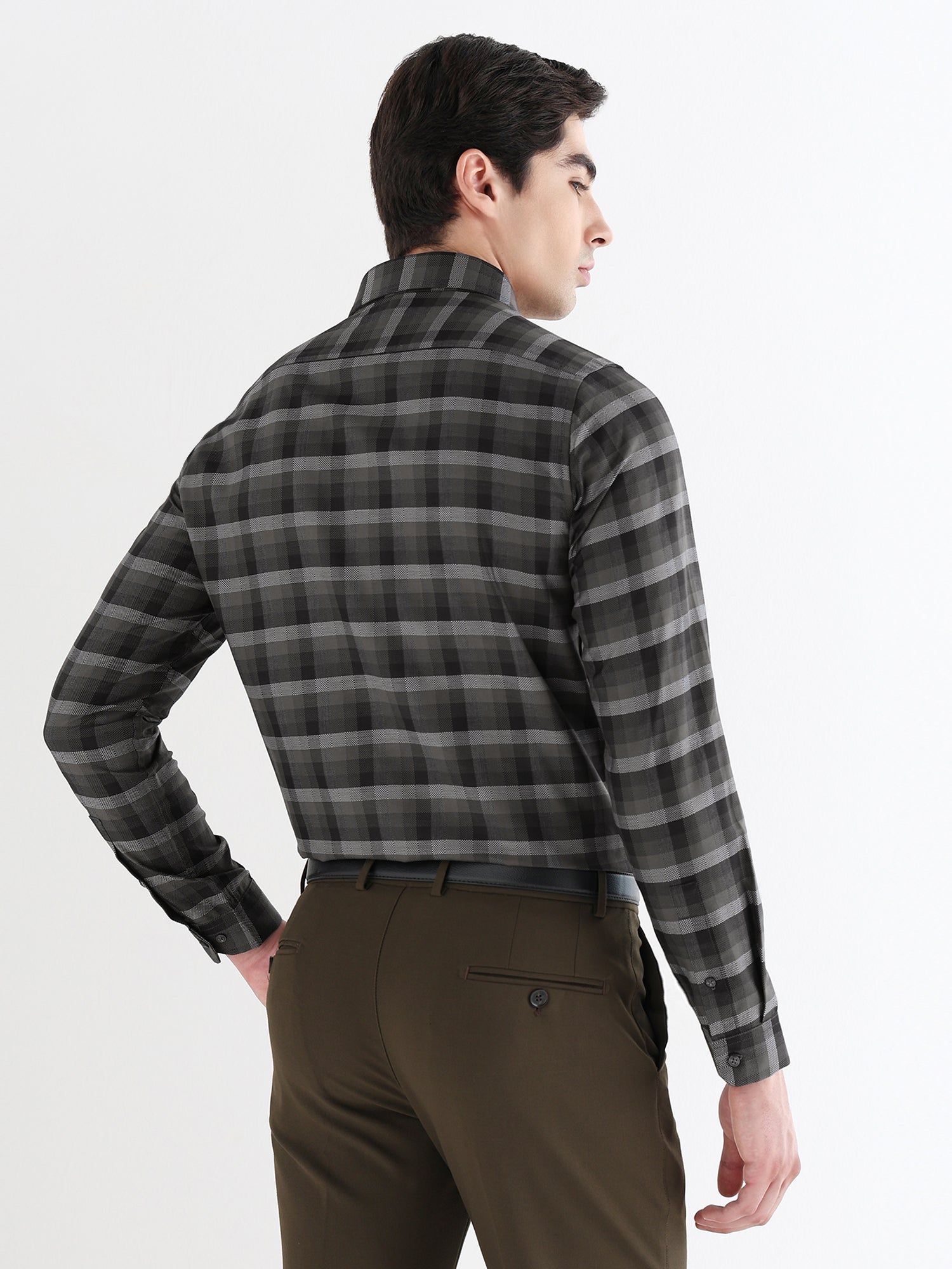 Men Slim Fit Pure Cotton Checked Formal Shirt