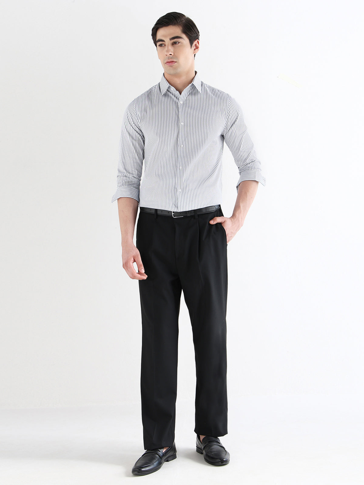 Fine Stripe Formal Shirt In White-Slim Fit