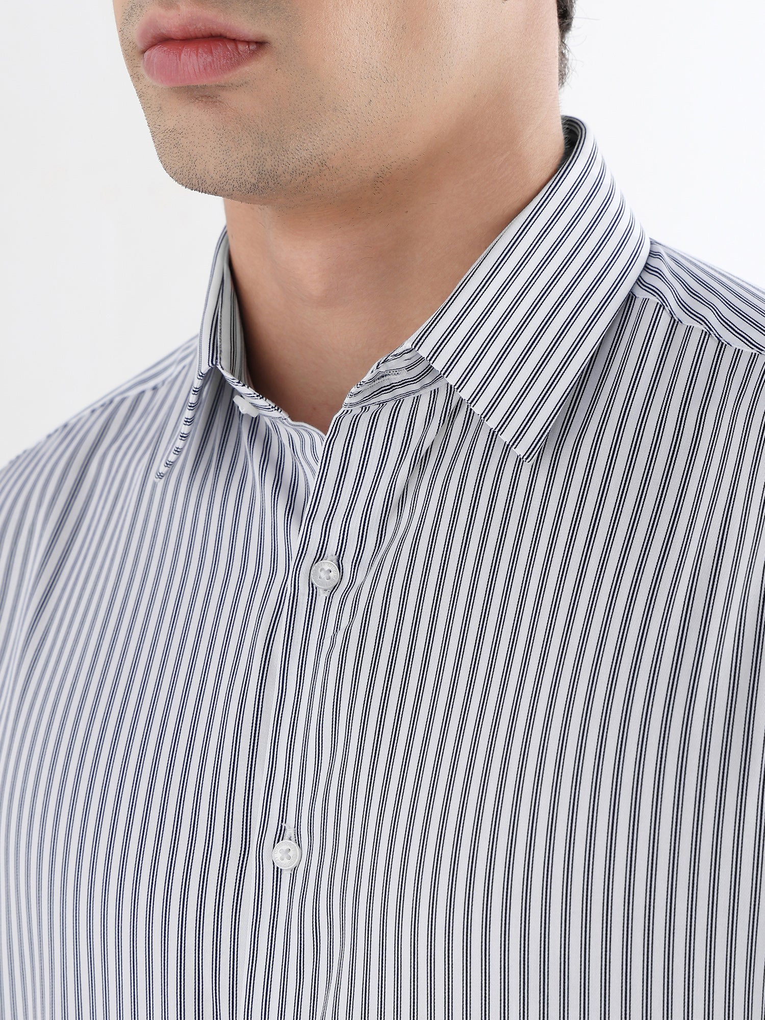 Men Slim Fit Pure Cotton Striped Formal Shirt
