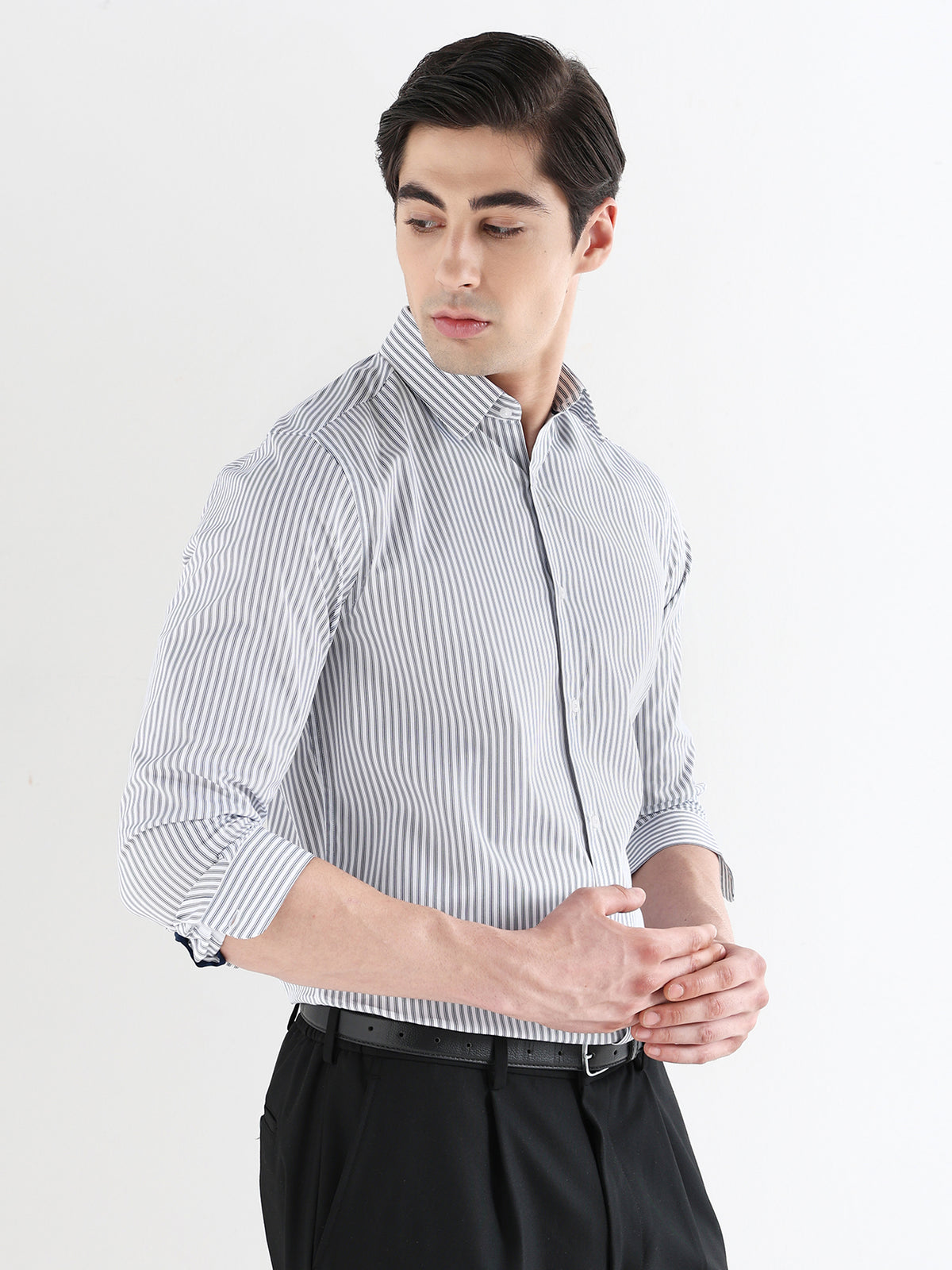 Fine Stripe Formal Shirt In White-Slim Fit