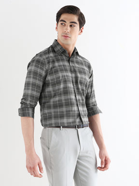 Men Comfort Fit Pure Cotton Checked Formal Shirt