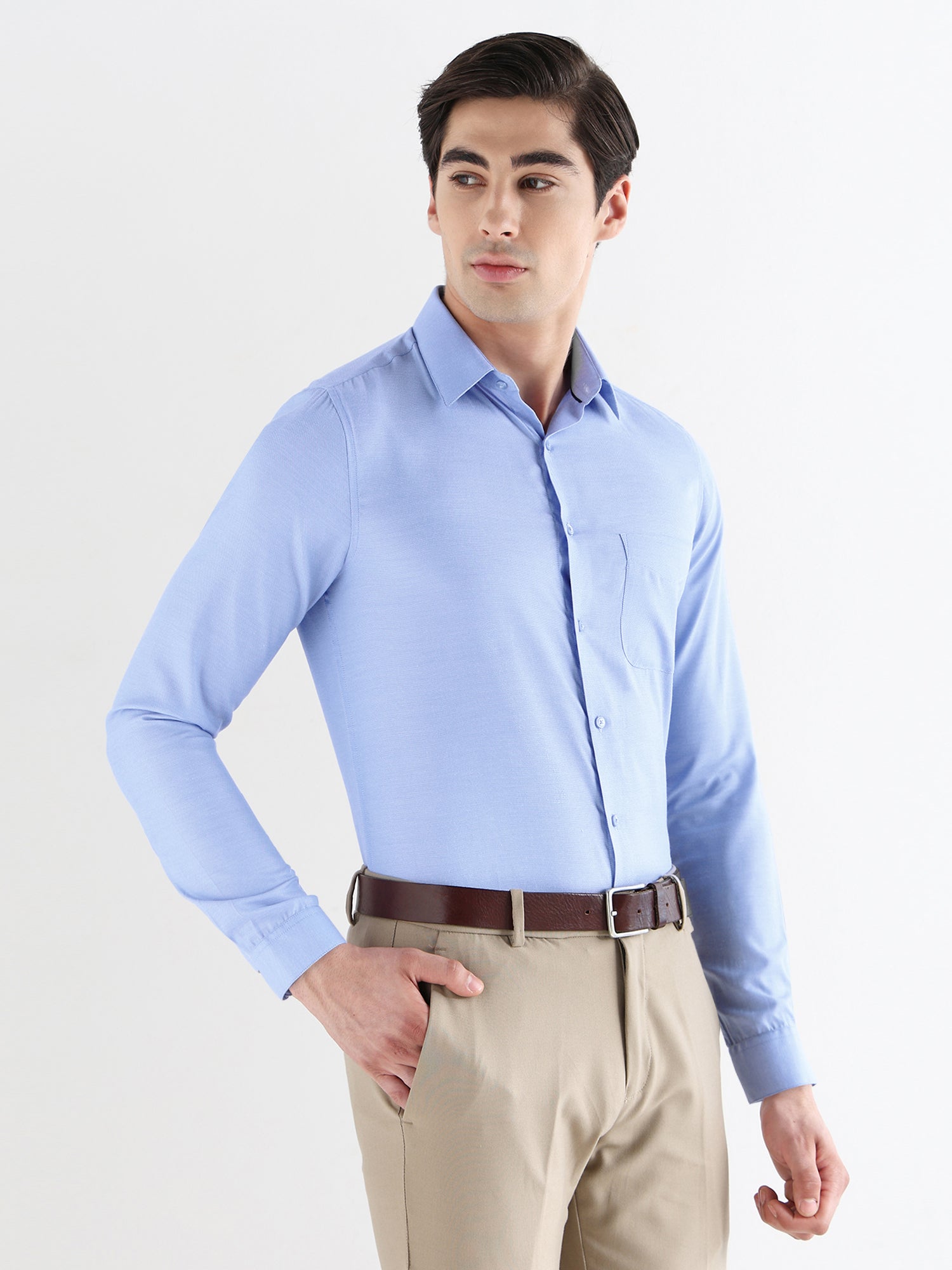 Men Slim Fit Cotton Rich Solid Formal Shirt