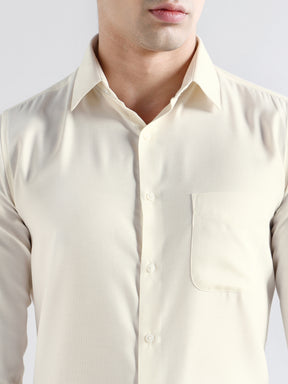 Men Slim Fit Cotton Rich Solid Formal Shirt