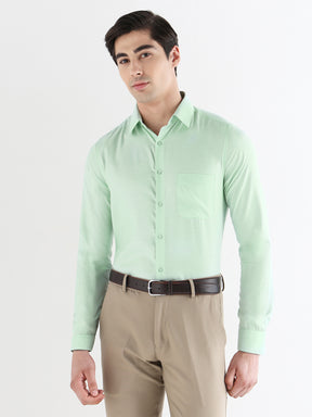 Men Slim Fit Cotton Rich Solid Formal Shirt