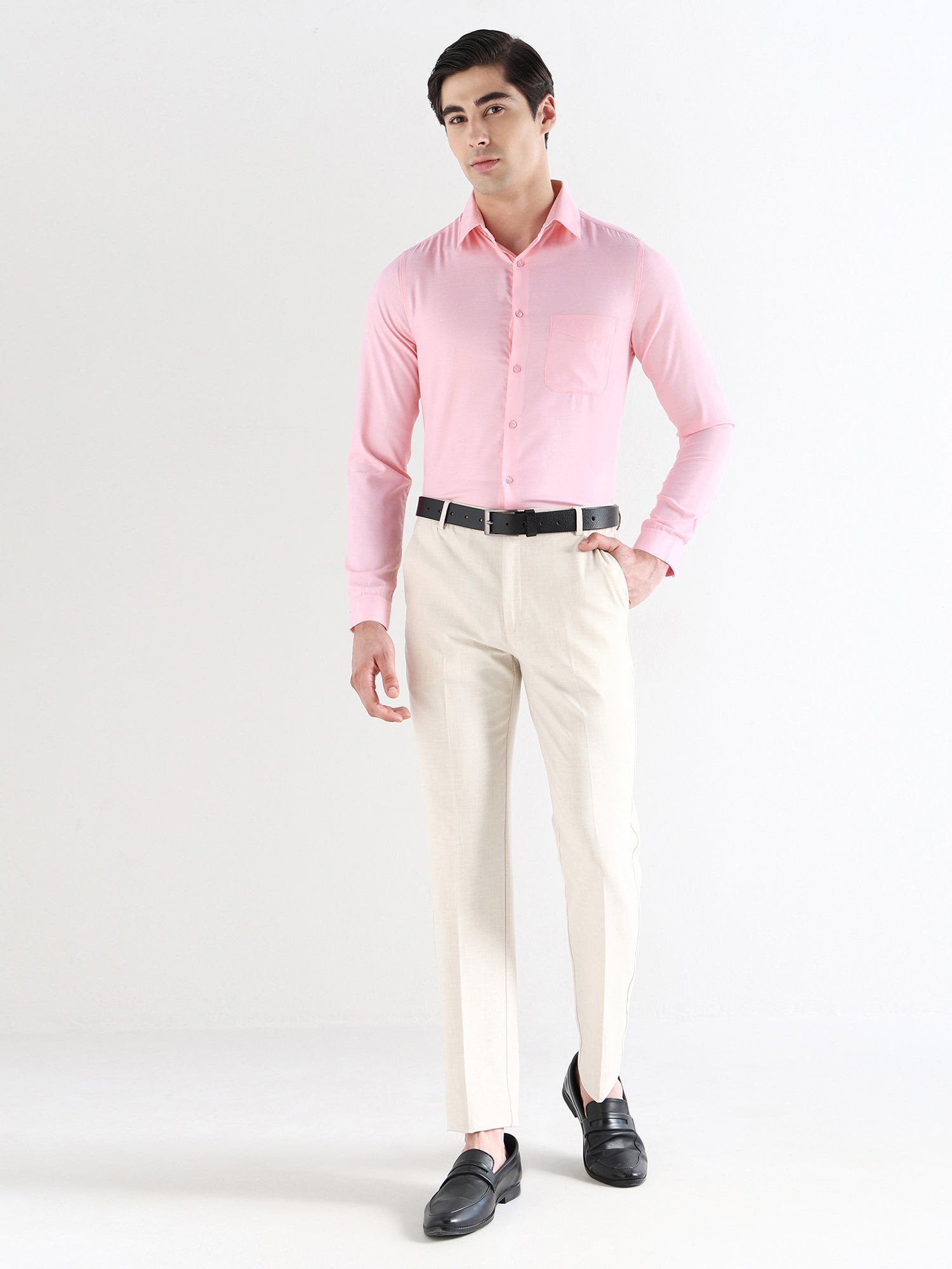 Men Slim Fit Cotton Rich Solid Formal Shirt