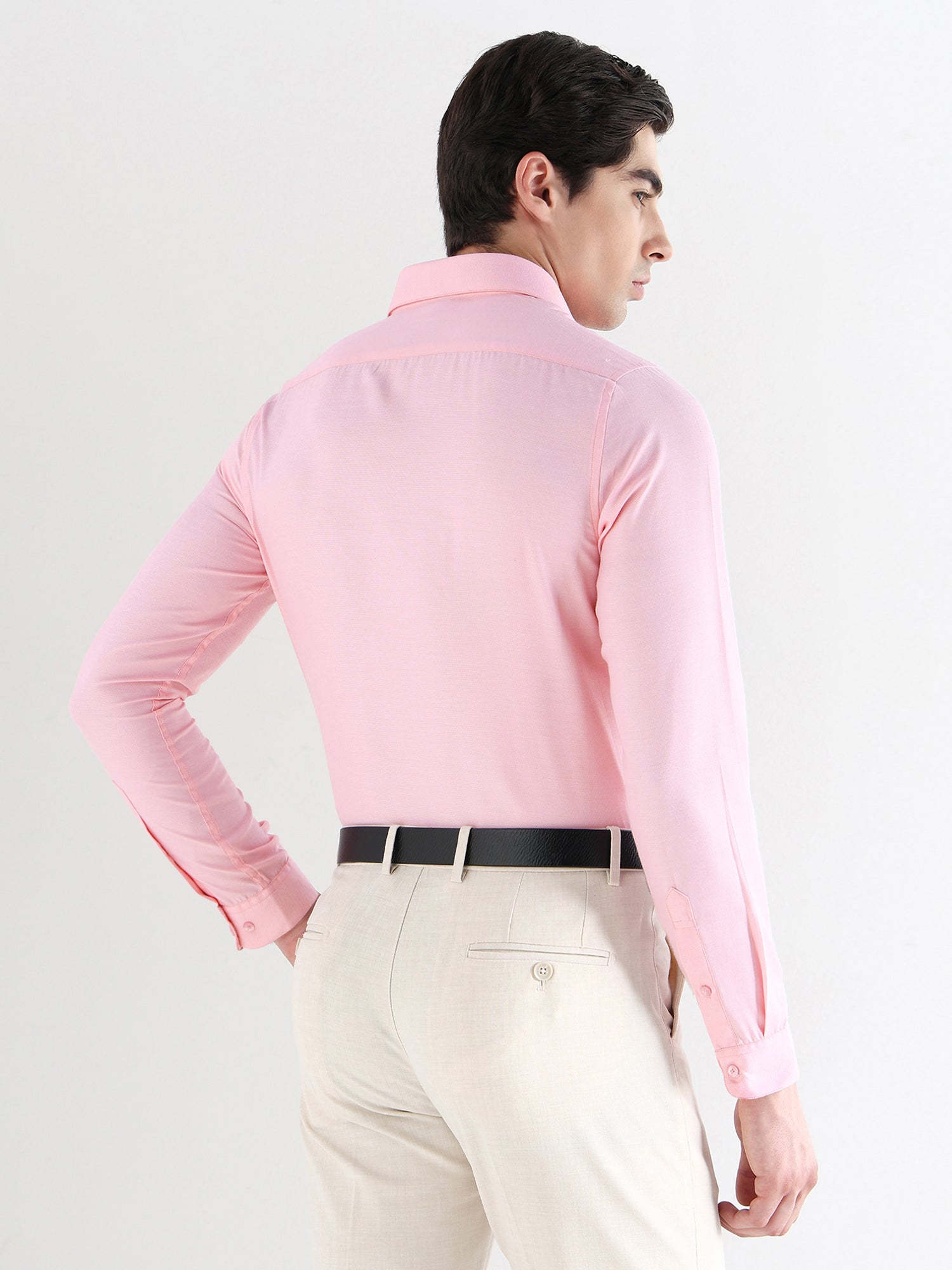 Men Slim Fit Cotton Rich Solid Formal Shirt