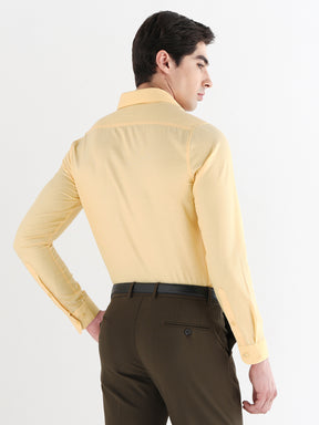 Men Slim Fit Cotton Rich Solid Formal Shirt