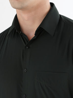 Men Slim Fit Extra Soft Solid Formal Shirt