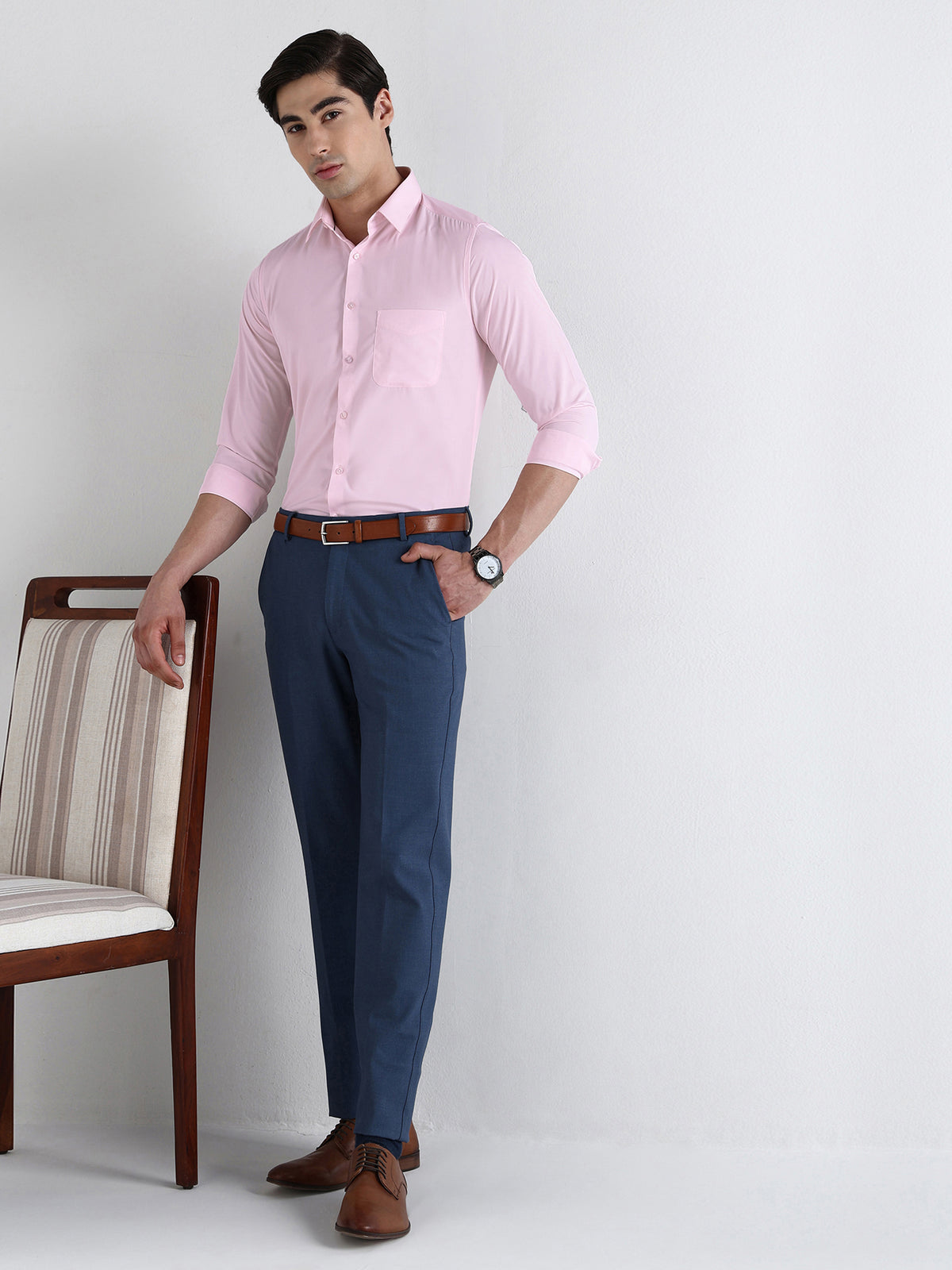Extra Soft Solid Formal Shirt in Pink - Slim Fit