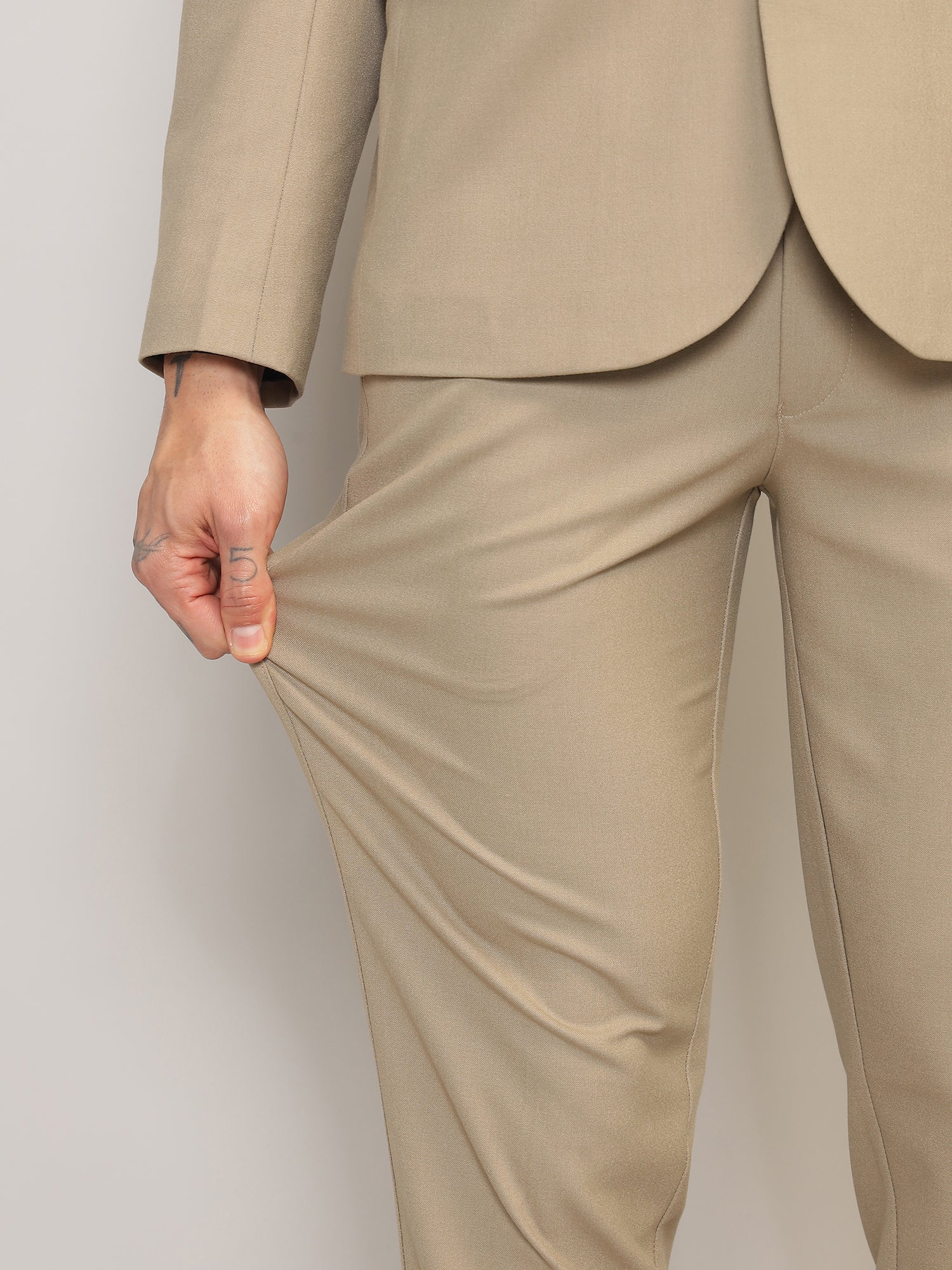Men Beige Slim-Fit Single-Breasted 2-Piece Stretchable Formal Suit