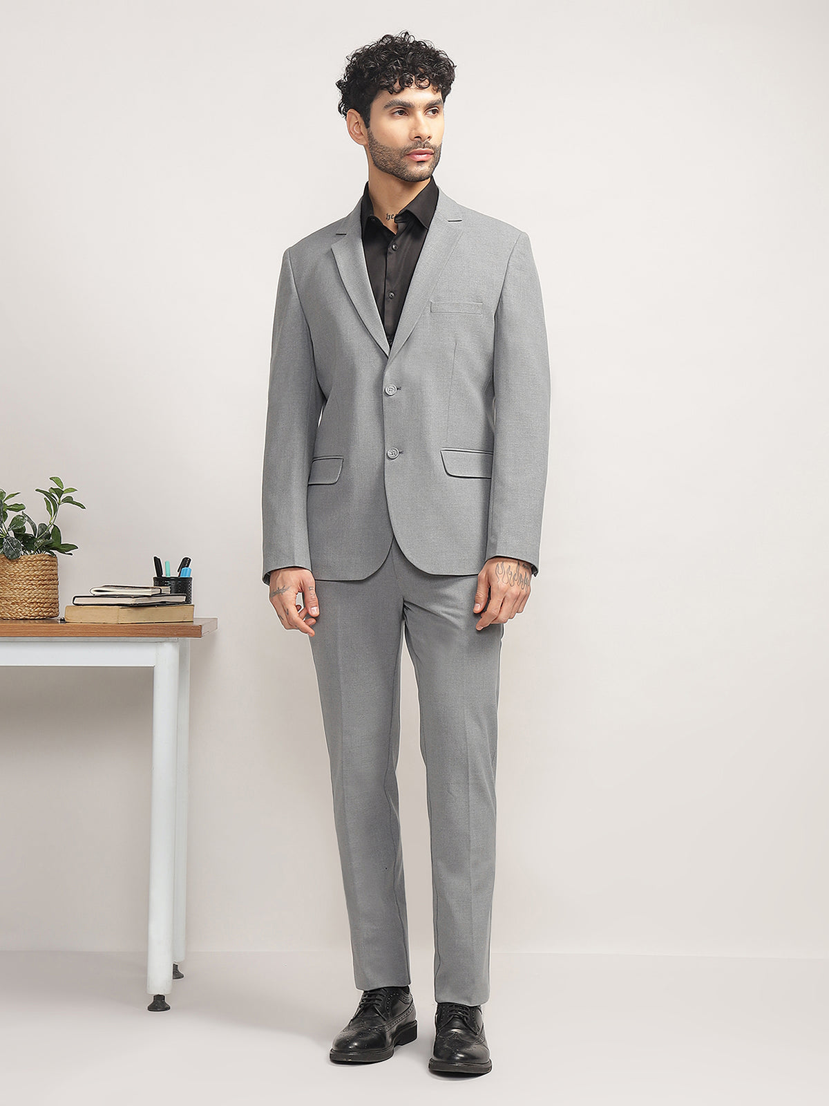 Men Light Grey Slim-Fit Single-Breasted 2-Piece Stretchable Formal Suit