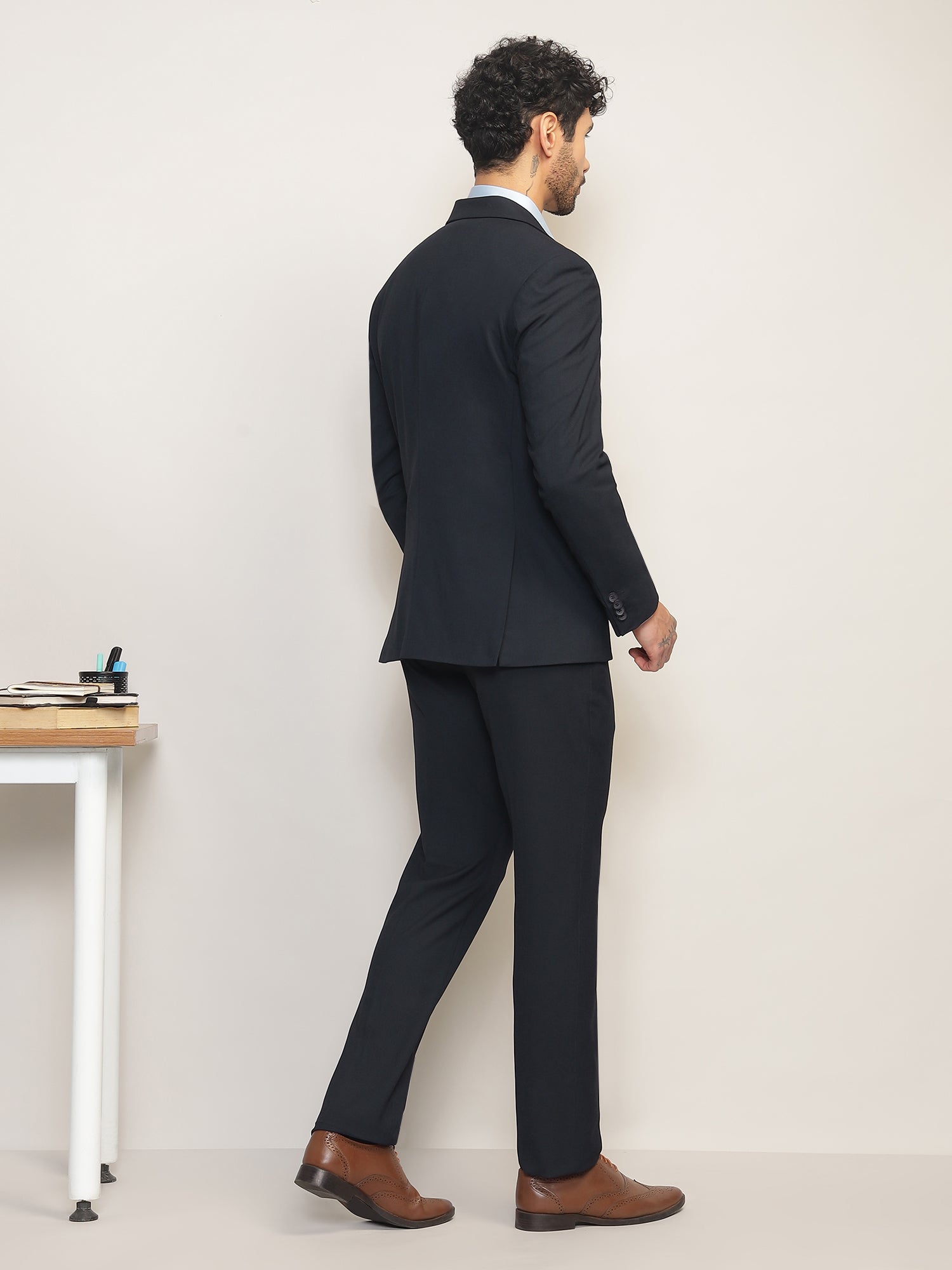 Men Navy Blue Slim-Fit Single-Breasted 2-Piece Stretchable Formal Suit