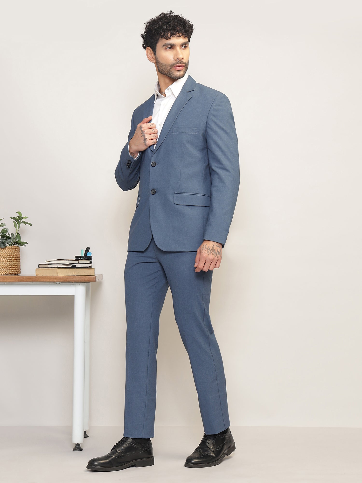 Men Steel Blue Slim-Fit Single-Breasted 2-Piece Stretchable Formal Suit