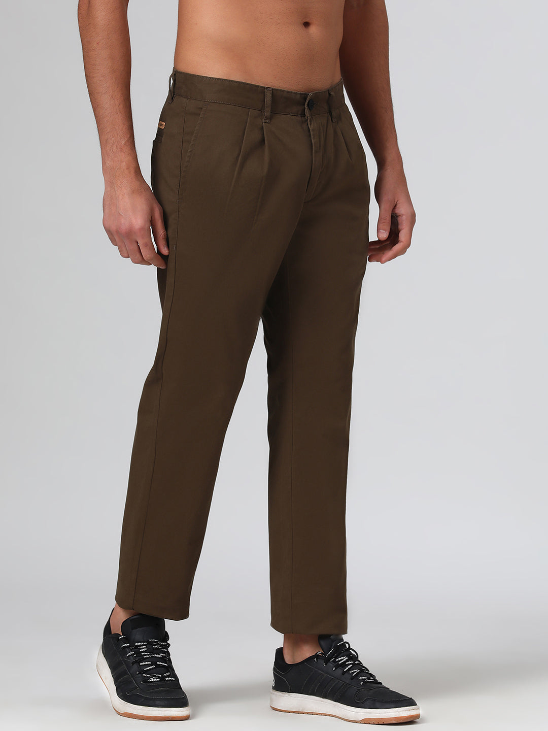 2 Way Stretch Pleated Chinos in Olive- Comfort Fit